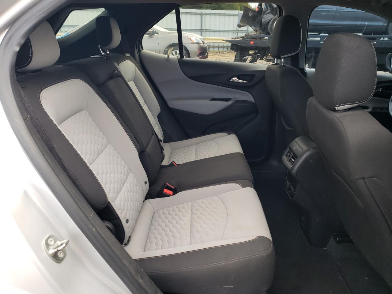 2018 Chevrolet Equinox Lt VIN: 2GNAXTEX0J6235652 Lot: 85877145