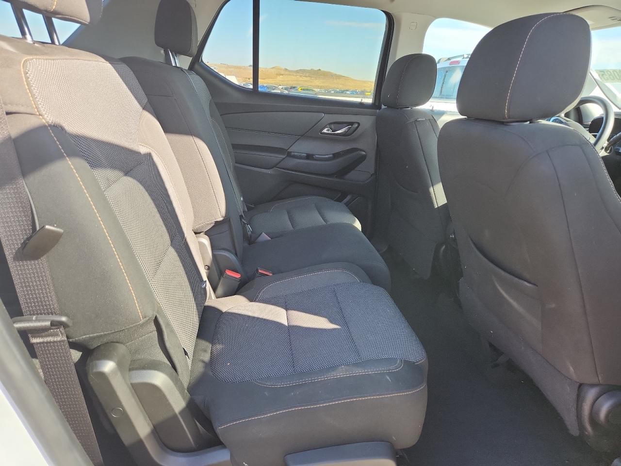 2019 Chevrolet Traverse Ls VIN: 1GNEVLKW8KJ131692 Lot: 84049085