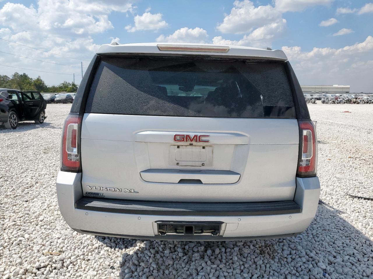 2018 GMC Yukon Xl K1500 Slt VIN: 1GKS2GKC7JR396819 Lot: 82204505