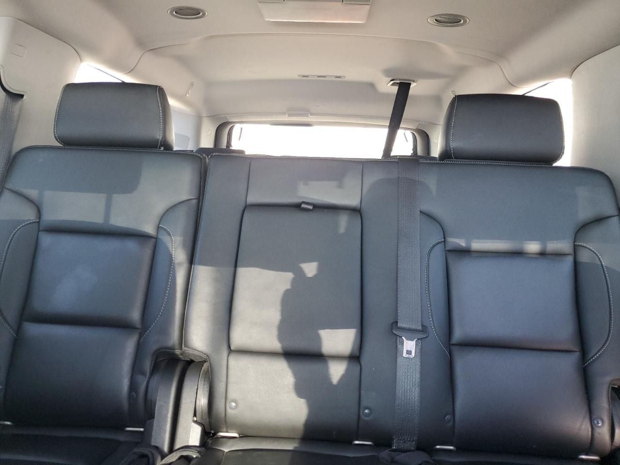 2018 Chevrolet Suburban K1500 Lt VIN: 1GNSKHKC3JR282499 Lot: 82163735