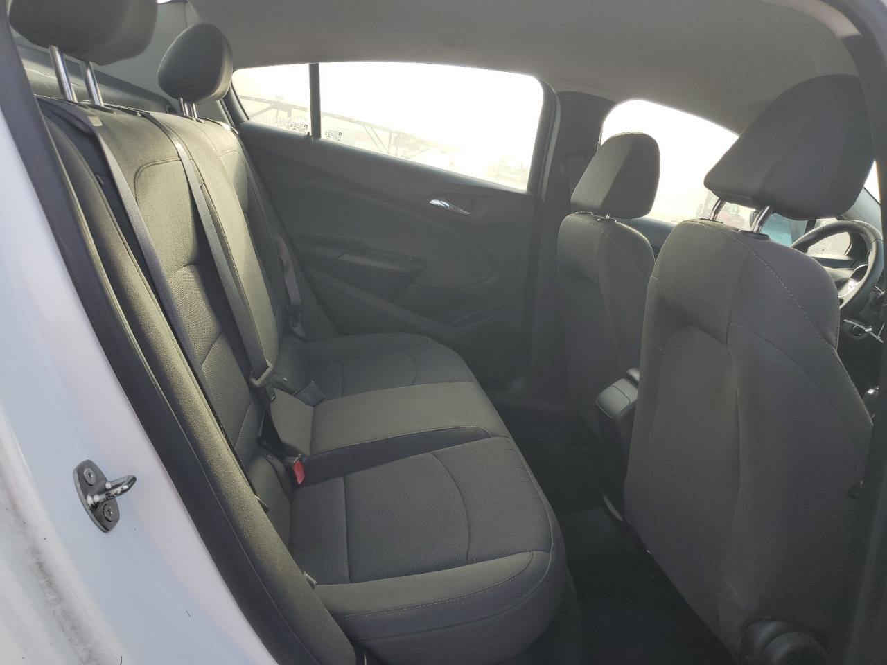 2017 Chevrolet Cruze Ls VIN: 1G1BC5SM2H7201889 Lot: 82338835