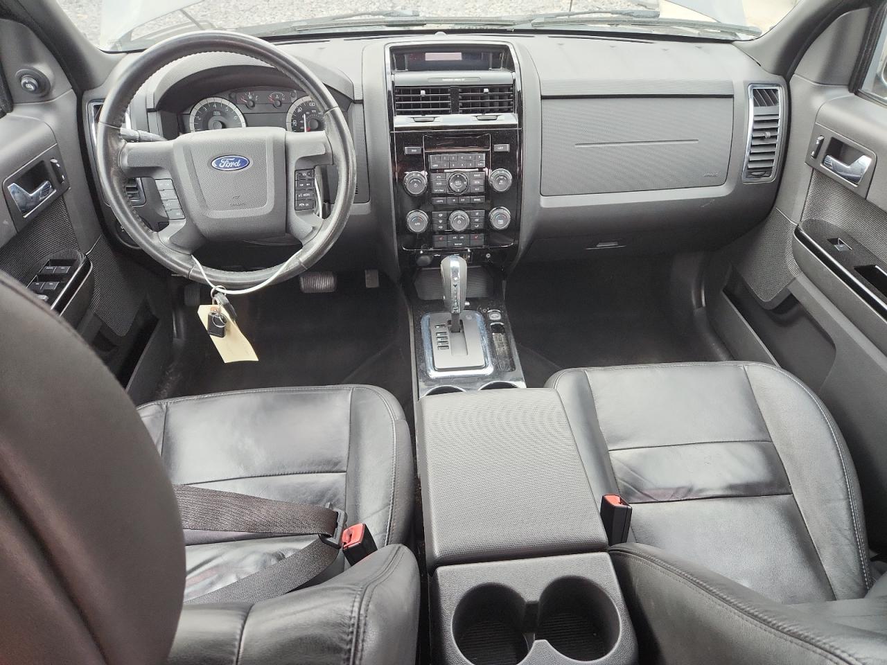 2010 Ford Escape Limited VIN: 1FMCU0EG5AKC95735 Lot: 85827005