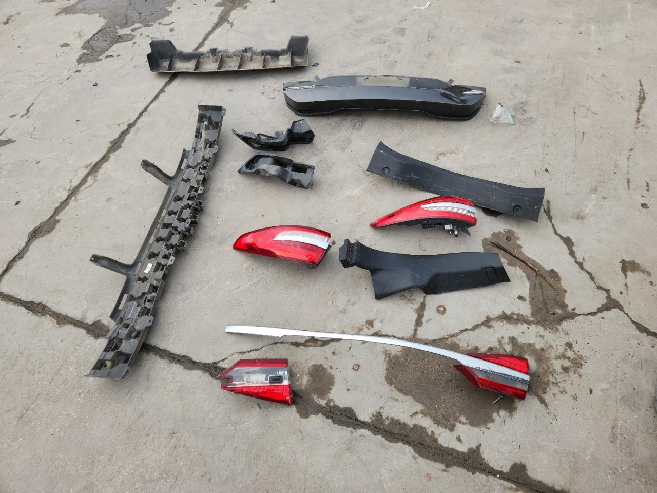 2018 Ford Fusion Se VIN: 3FA6P0HD0JR104444 Lot: 89564115