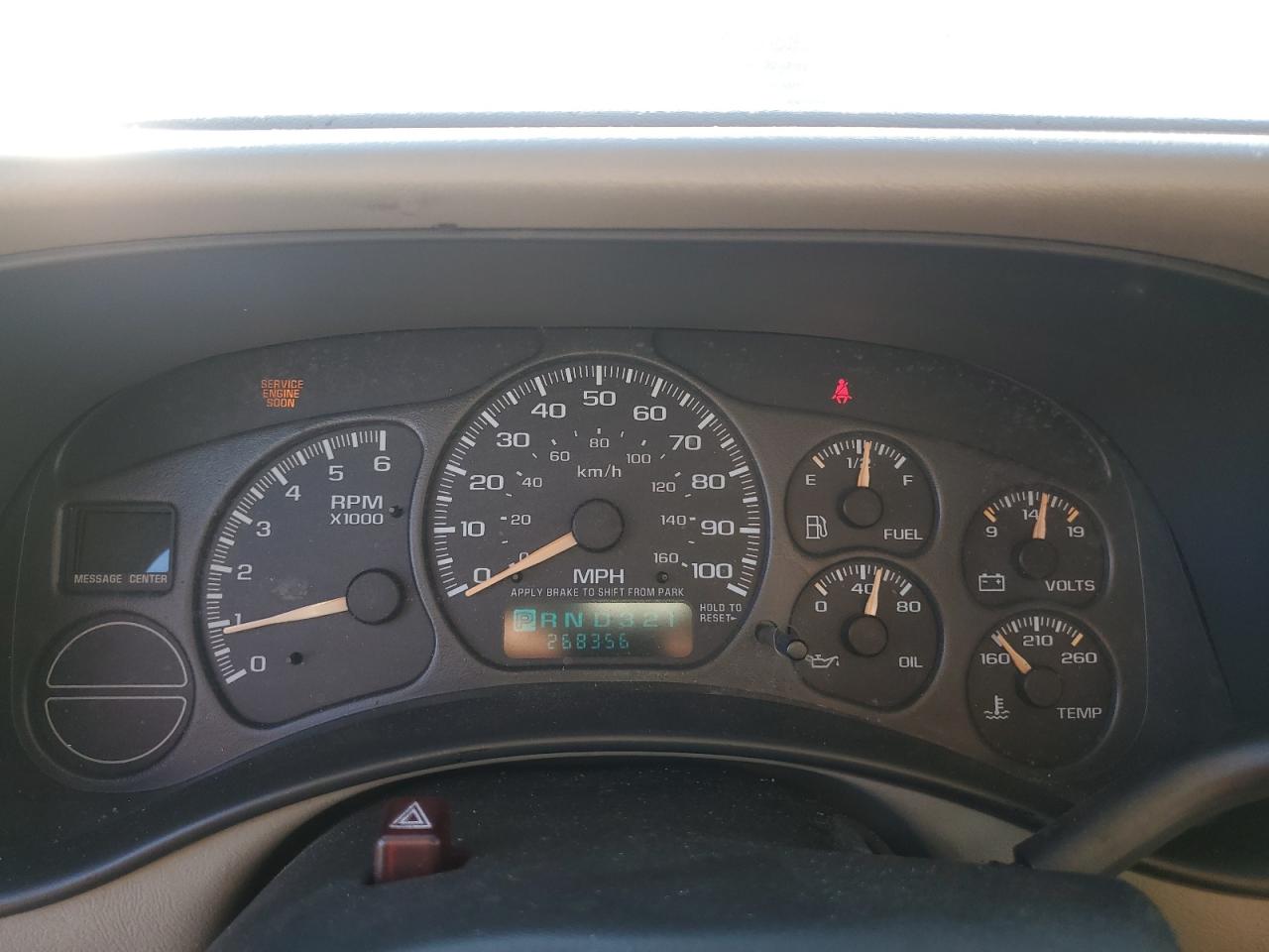 2002 Chevrolet Tahoe C1500 VIN: 1GNEC13T22R307832 Lot: 90944625