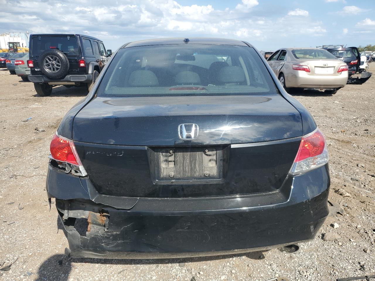 2010 Honda Accord Exl VIN: 1HGCP2F83AA040345 Lot: 85360005