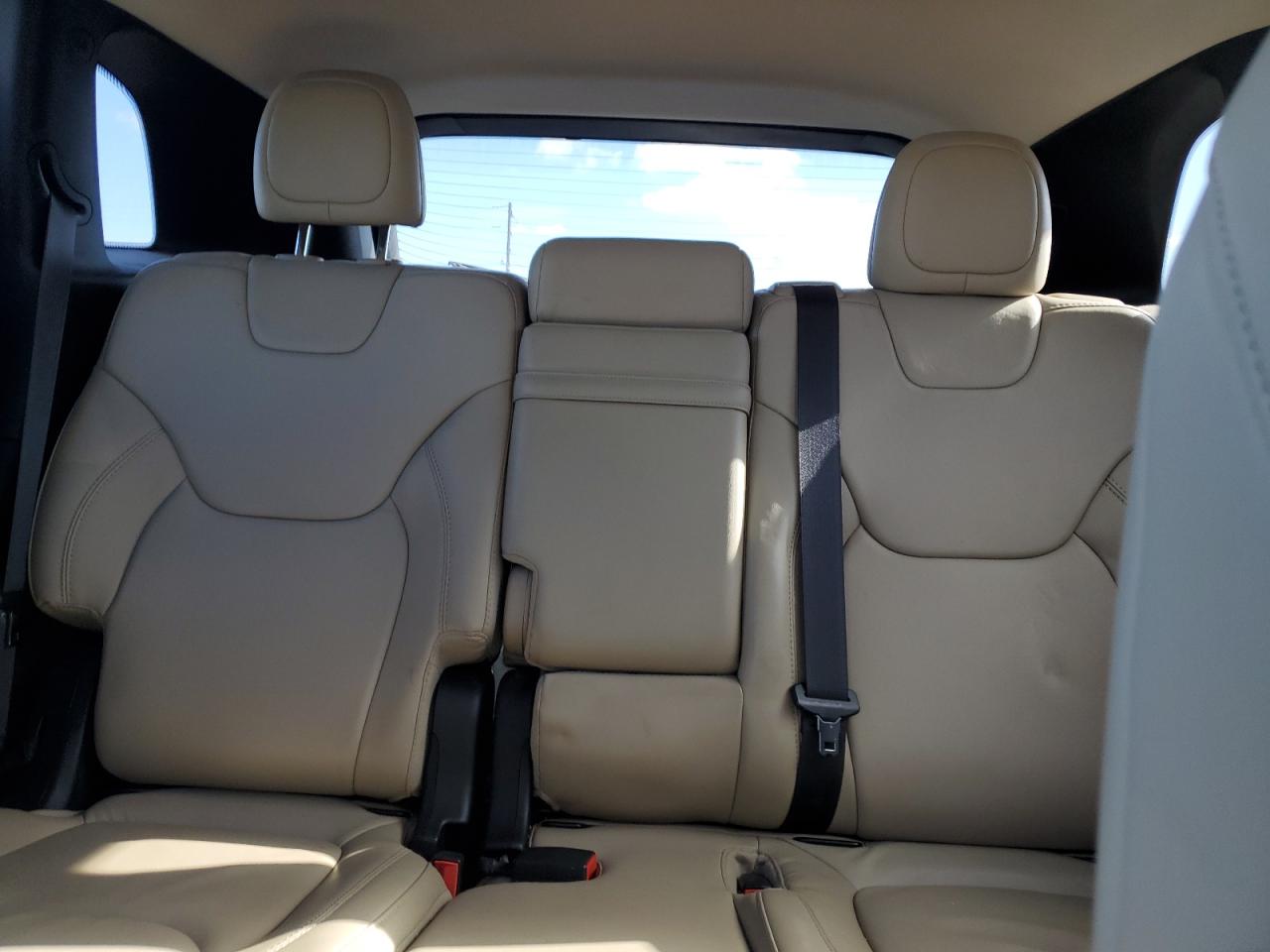 2015 Jeep Cherokee Limited VIN: 1C4PJMDS2FW649402 Lot: 89918225