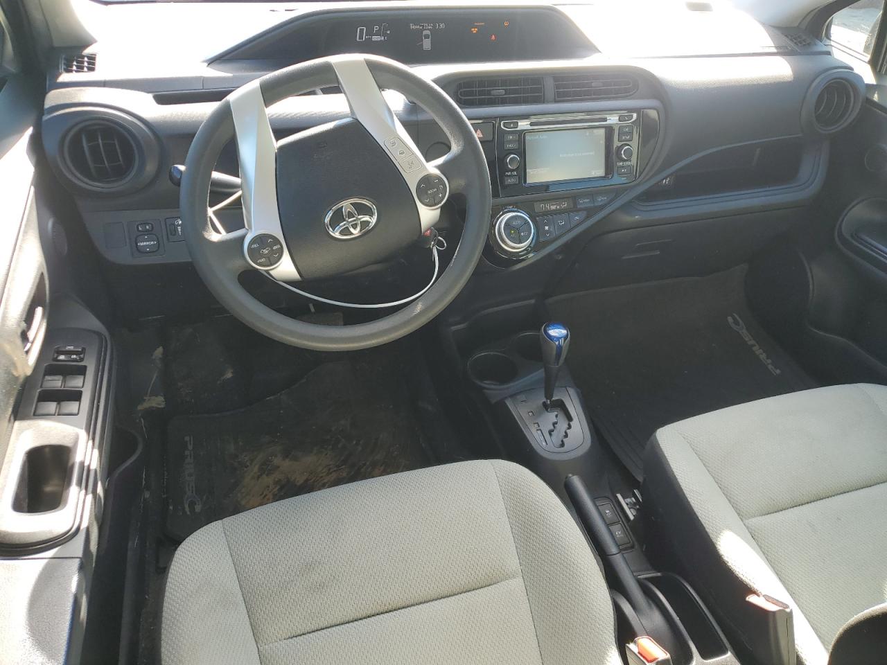 2016 Toyota Prius C VIN: JTDKDTB3XG1137134 Lot: 90659155