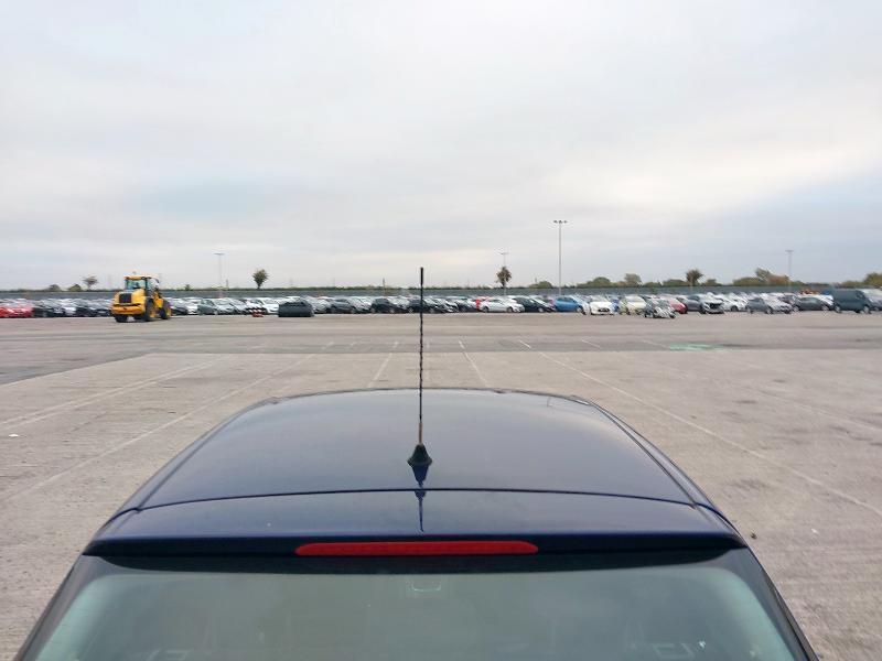 2006 VOLKSWAGEN GOLF TDI S 