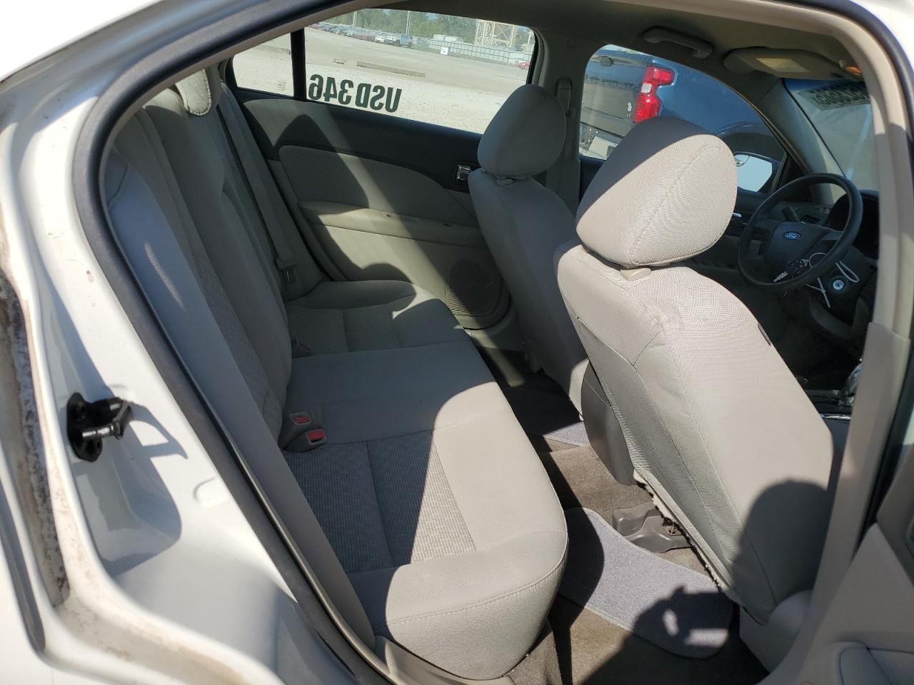 2011 Ford Fusion S VIN: 3FAHP0GA9BR144877 Lot: 84523585