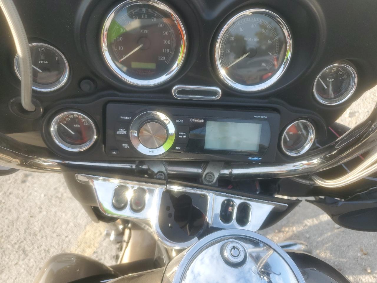 2005 Harley-Davidson Flhtcui VIN: 1HD1FCW145Y650963 Lot: 86237975