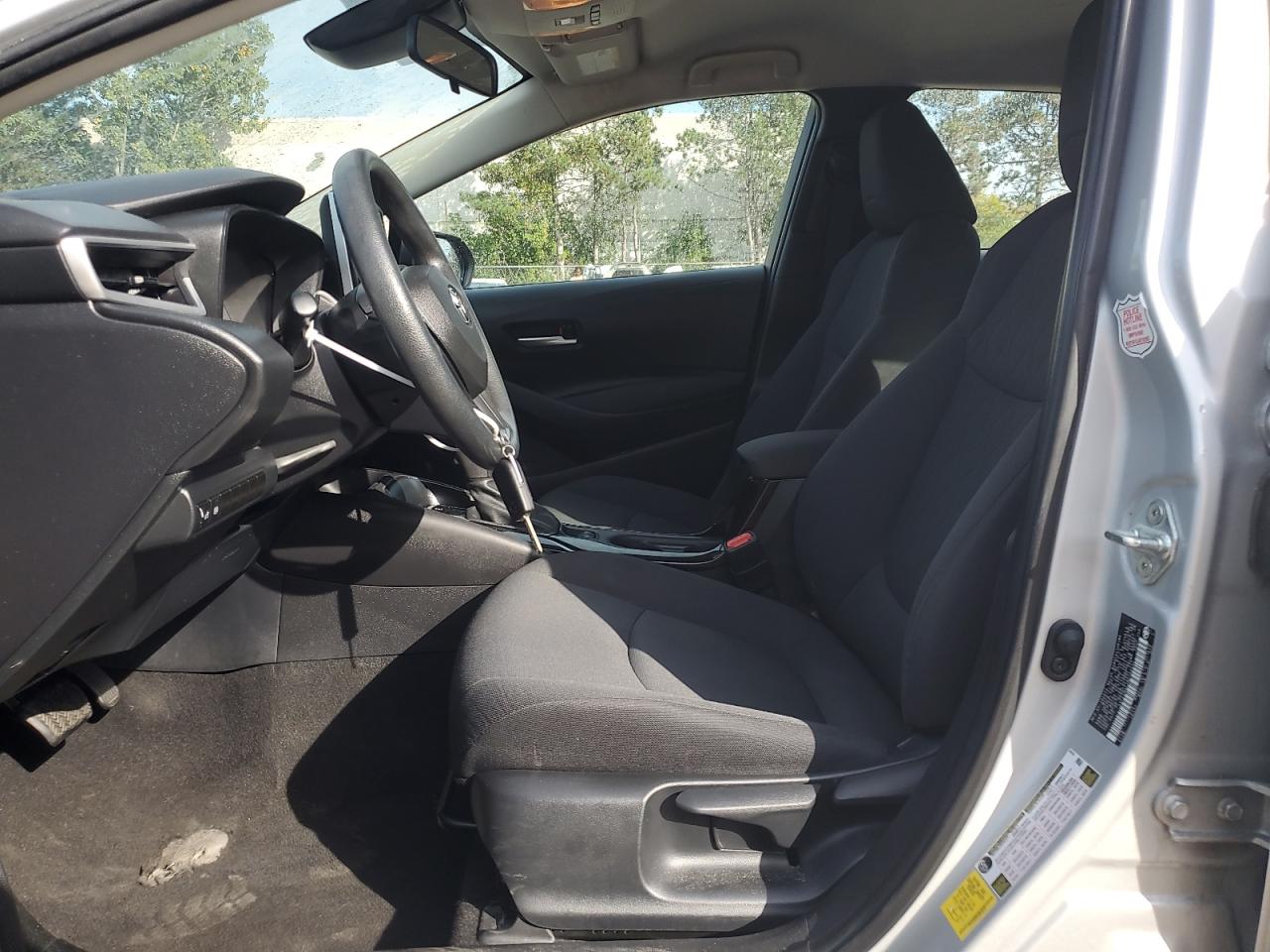 5YFEPMAE2MP209447 2021 Toyota Corolla Le