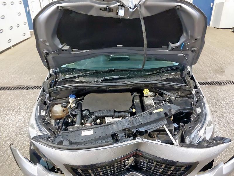 2018 PEUGEOT 2008 1.2 PURETECH 110 GT LINE 5DR