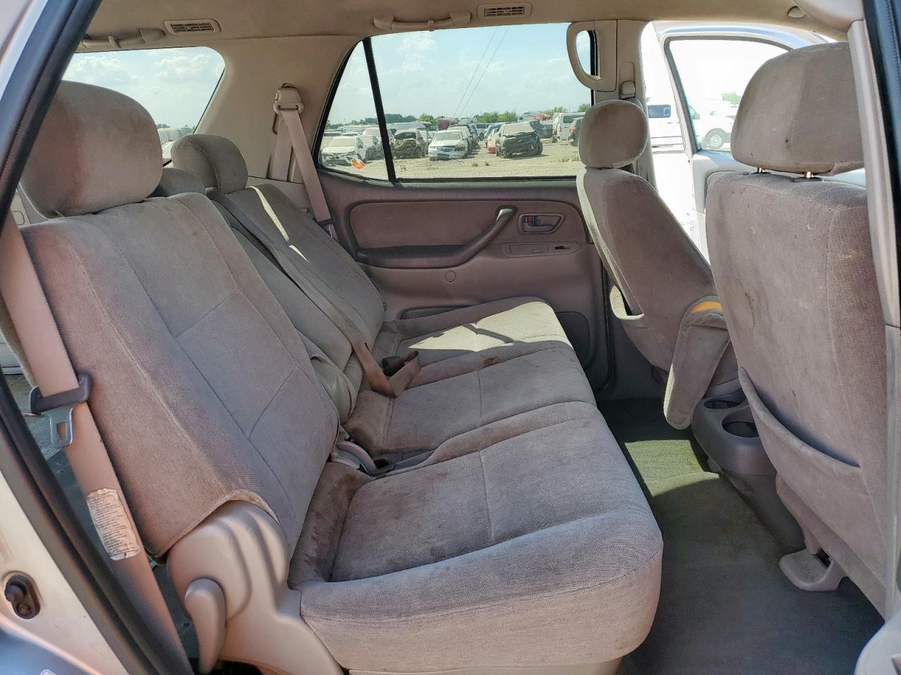 2003 Toyota Sequoia Sr5 VIN: 5TDZT34A73S204475 Lot: 82291925