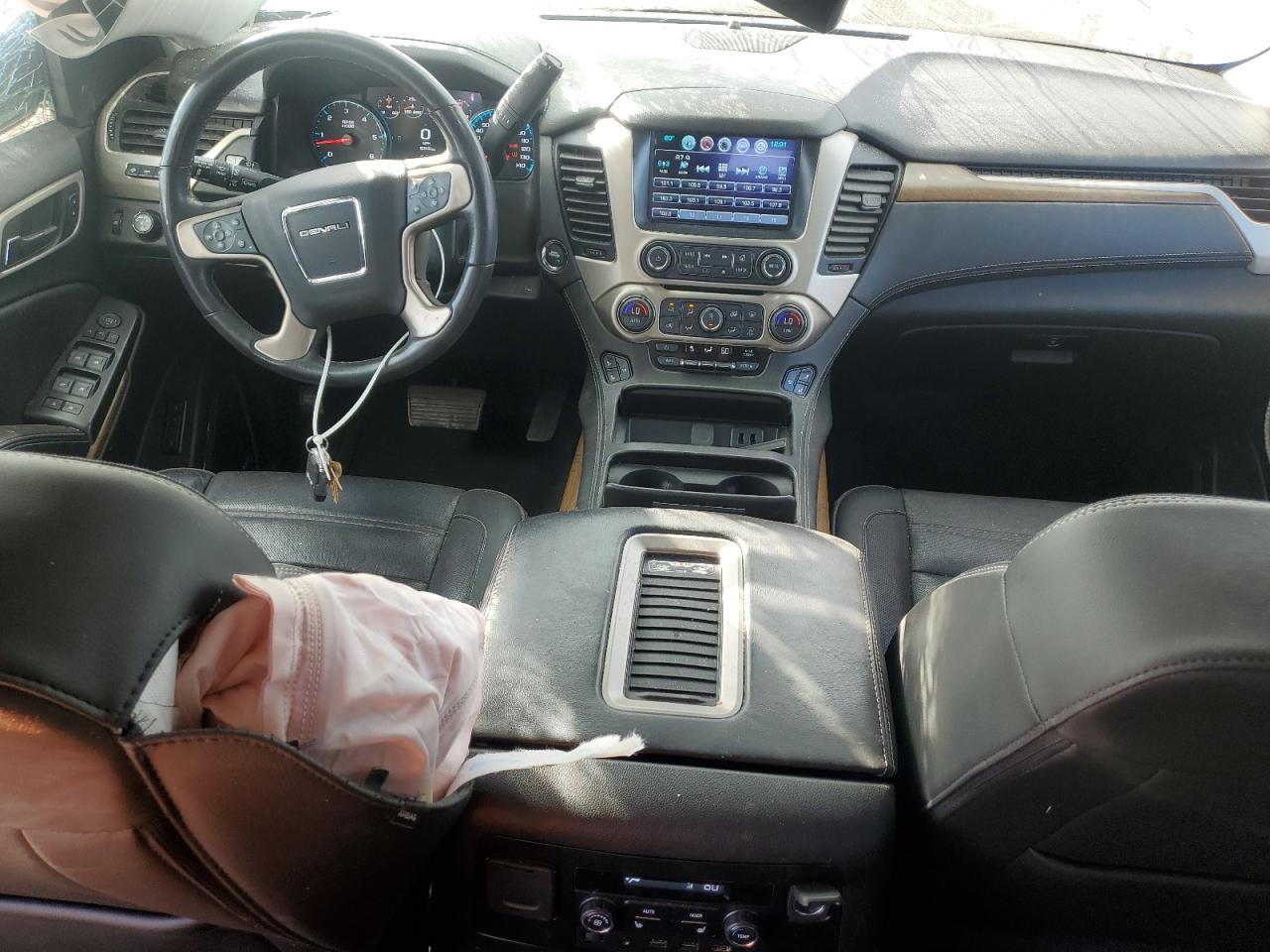 2019 GMC Yukon Denali VIN: 1GKS2CKJ6KR379907 Lot: 82705545