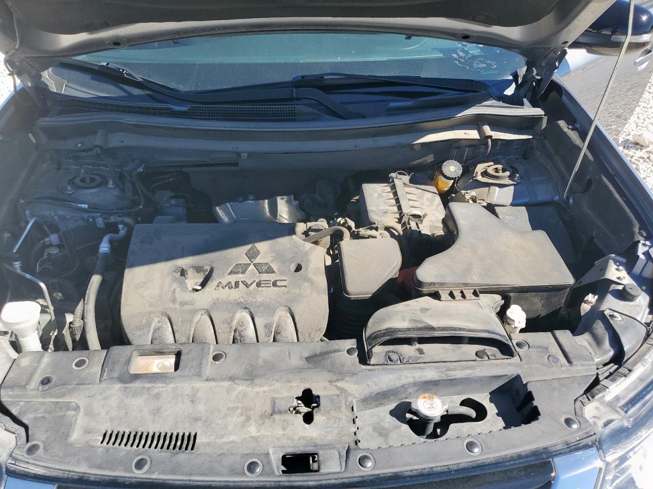 2018 Mitsubishi Outlander Se VIN: JA4AZ3A34JZ051061 Lot: 90997575