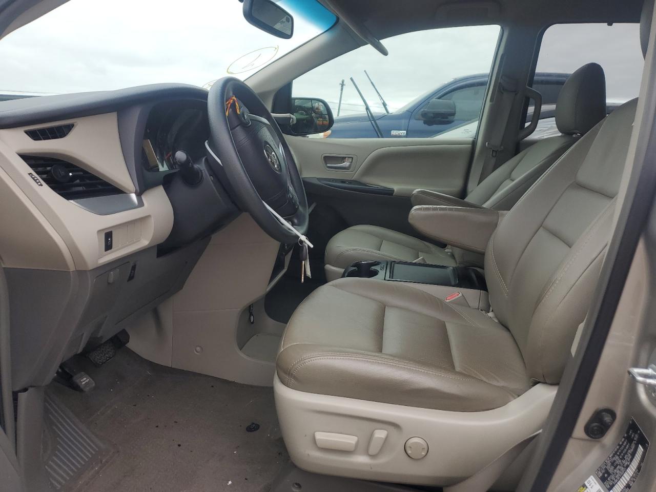 2015 Toyota Sienna Le VIN: 5TDKK3DC1FS629121 Lot: 82244595