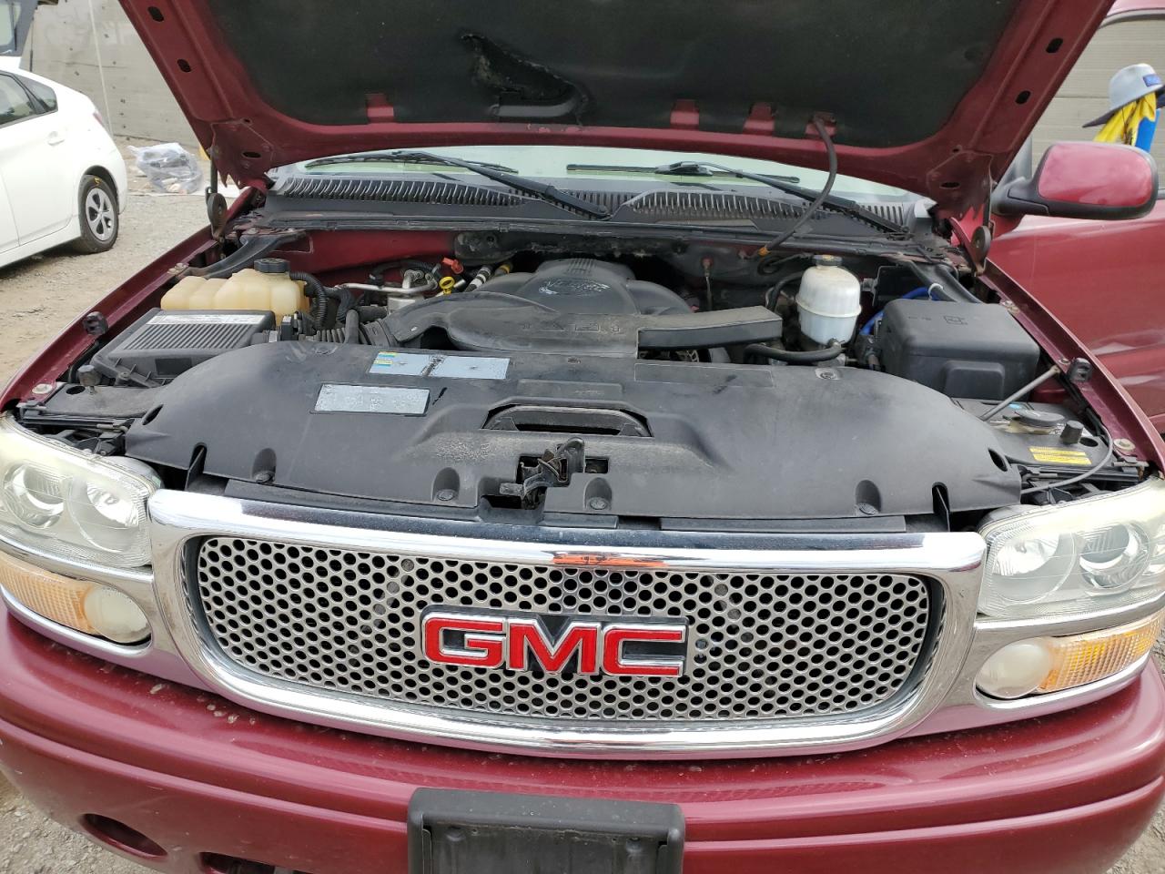 2005 GMC Yukon Denali VIN: 1GKEK63U25J138808 Lot: 82386525