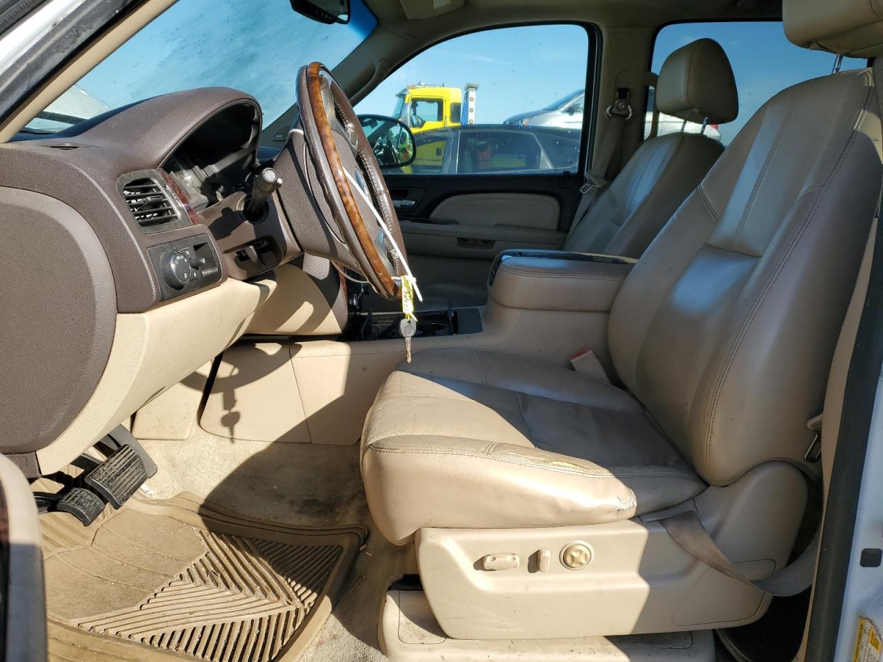 2007 GMC Yukon Xl Denali VIN: 1GKFK66897J225918 Lot: 87203075