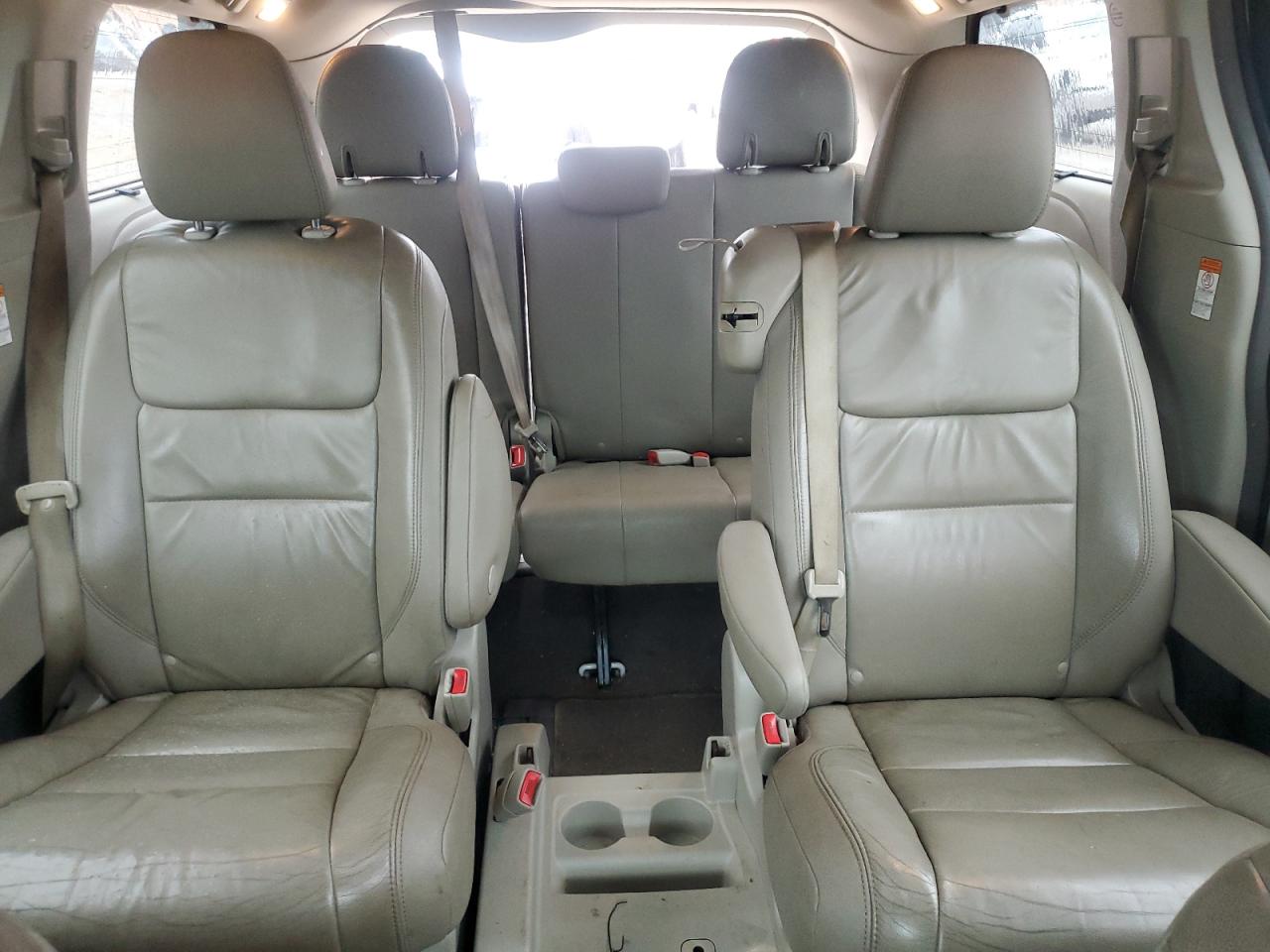 2019 Toyota Sienna Xle VIN: 5TDYZ3DC2KS984346 Lot: 85585005