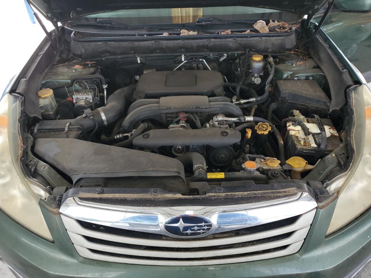 2011 Subaru Outback 2.5I Limited VIN: 4S4BRBKC2B3357288 Lot: 82362665