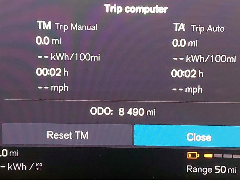 2024 VOLVO XC40 CORE RECHARGE EV 