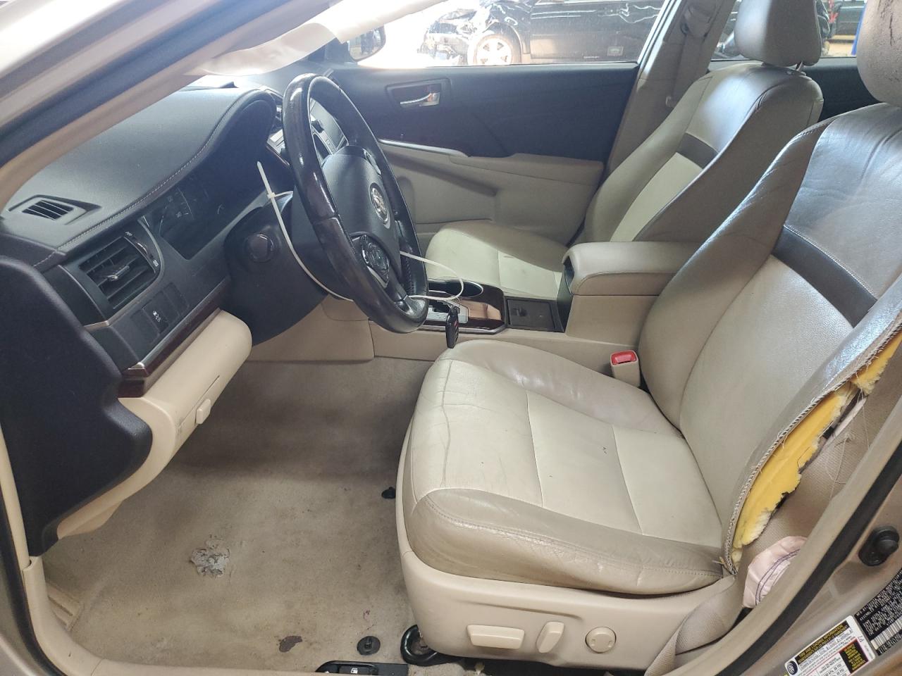 2014 Toyota Camry L VIN: 4T4BF1FK6ER374037 Lot: 84810215