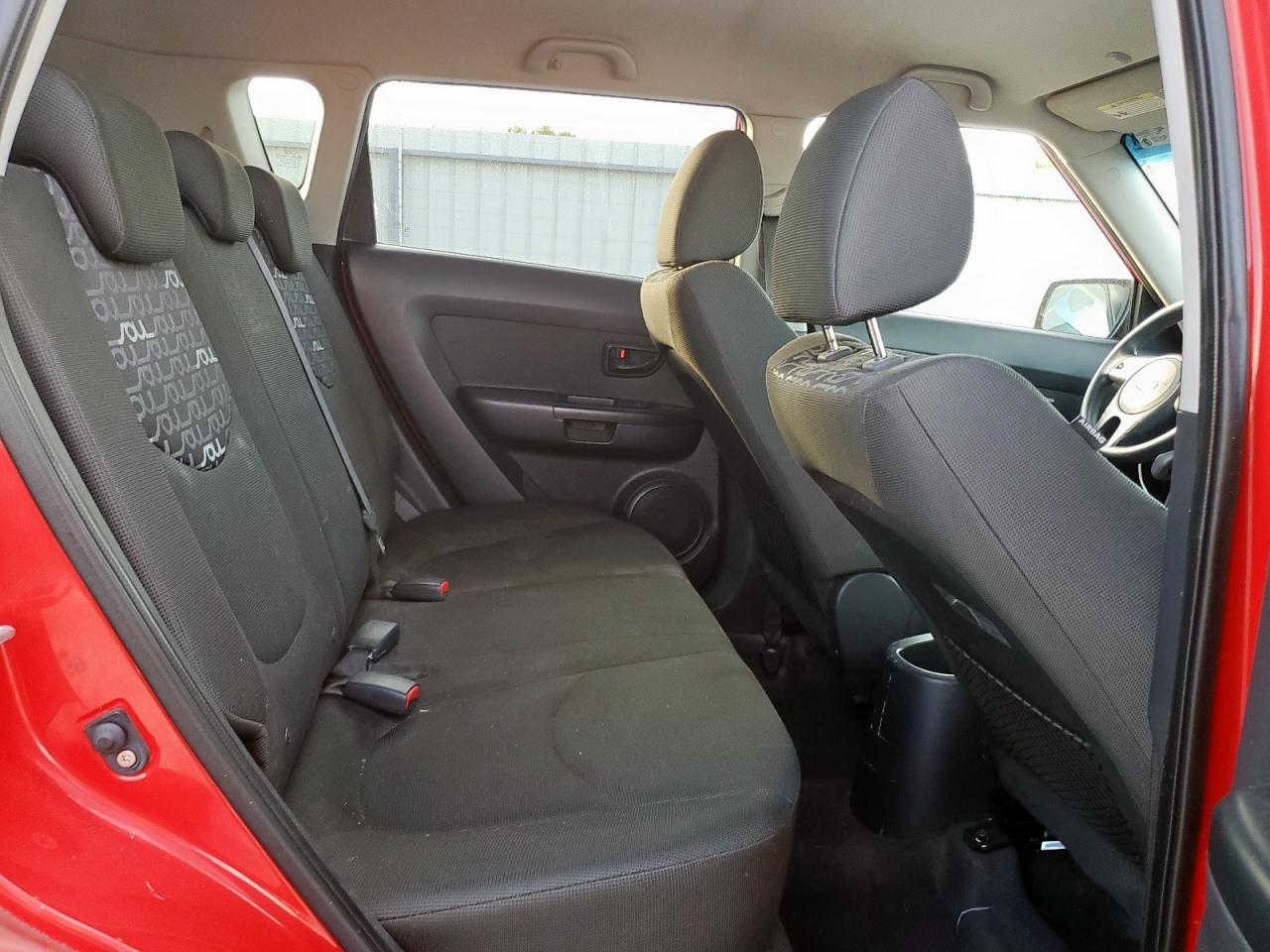 2010 Kia Soul + VIN: KNDJT2A25A7029932 Lot: 82305955