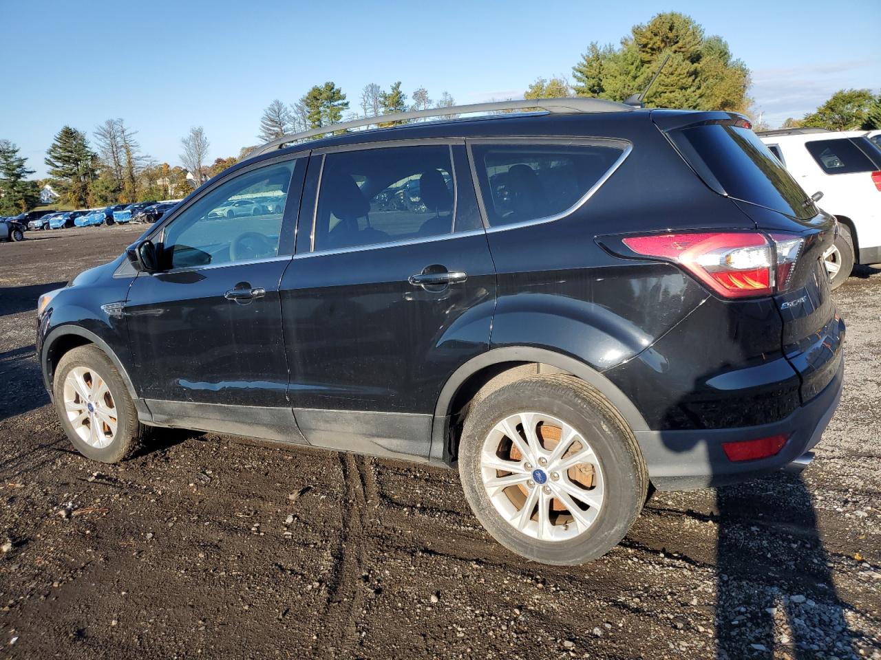 2018 Ford Escape Se VIN: 1FMCU9GD4JUB37138 Lot: 87100275