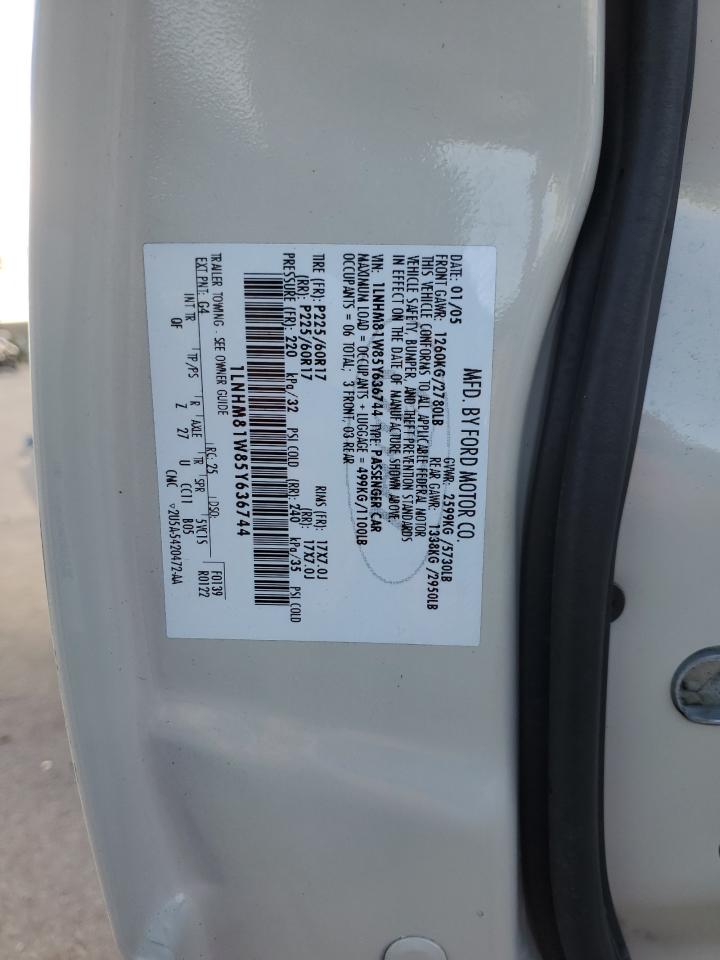 2005 Lincoln Town Car Signature VIN: 1LNHM81W85Y636744 Lot: 86994095