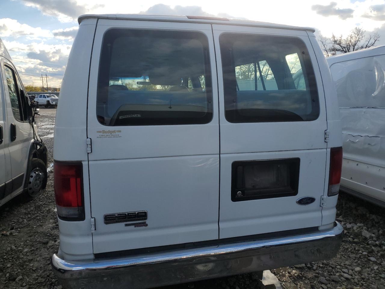 2007 Ford Econoline E350 Super Duty Wagon VIN: 1FBSS31L07DA53592 Lot: 90346815