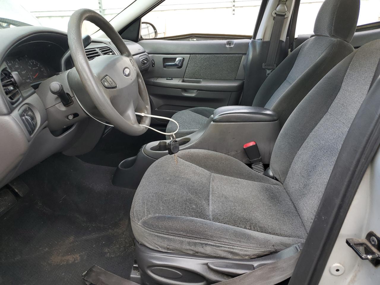 2000 Ford Taurus Se VIN: 1FAFP5323YG198906 Lot: 84882375