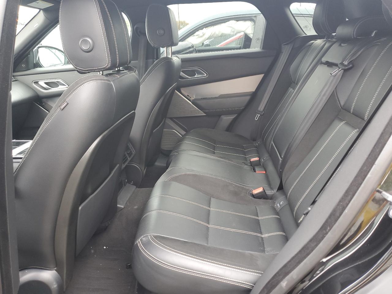 2019 Land Rover Range Rover Velar R-Dynamic Se VIN: SALYL2FV2KA227981 Lot: 85744555