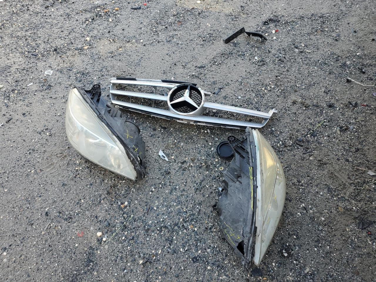 2010 Mercedes-Benz C 300 VIN: WDDGF5EB7AR098225 Lot: 84482665