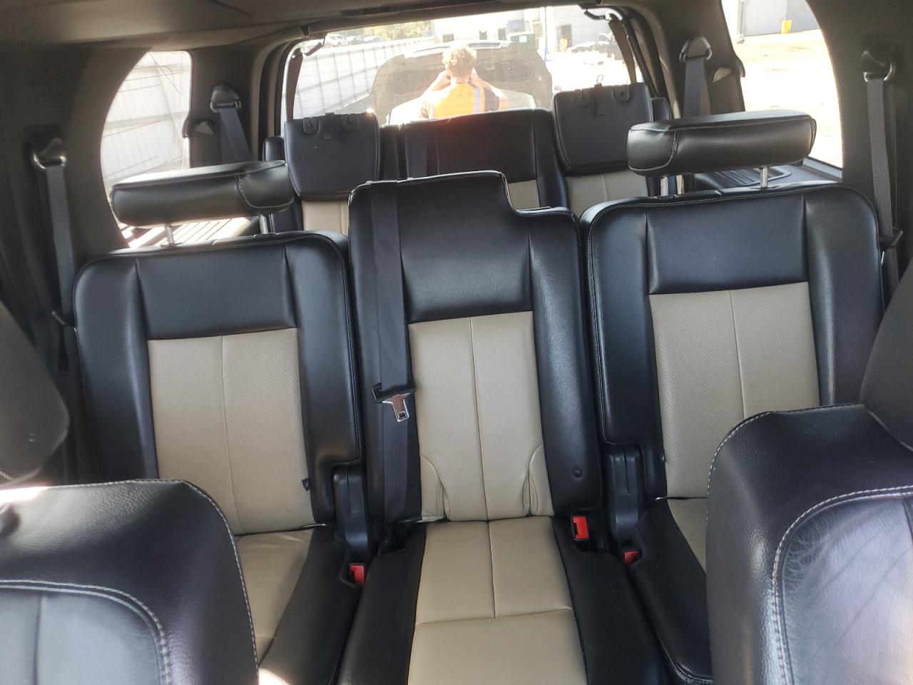 2010 Ford Expedition Eddie Bauer VIN: 1FMJU1J57AEB57565 Lot: 84412545