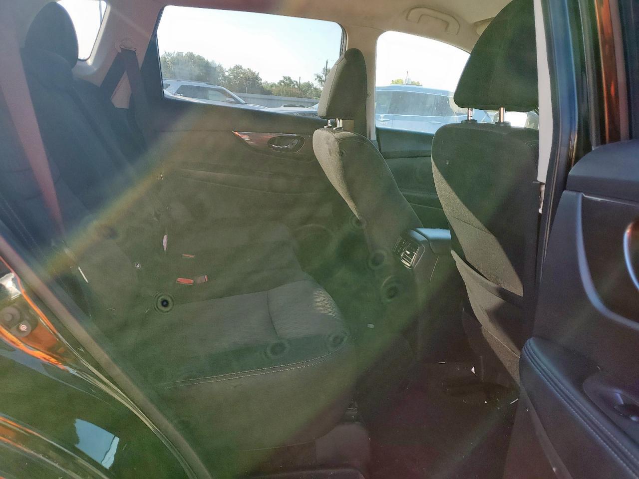 2019 Nissan Rogue S VIN: JN8AT2MT7KW250593 Lot: 85156175