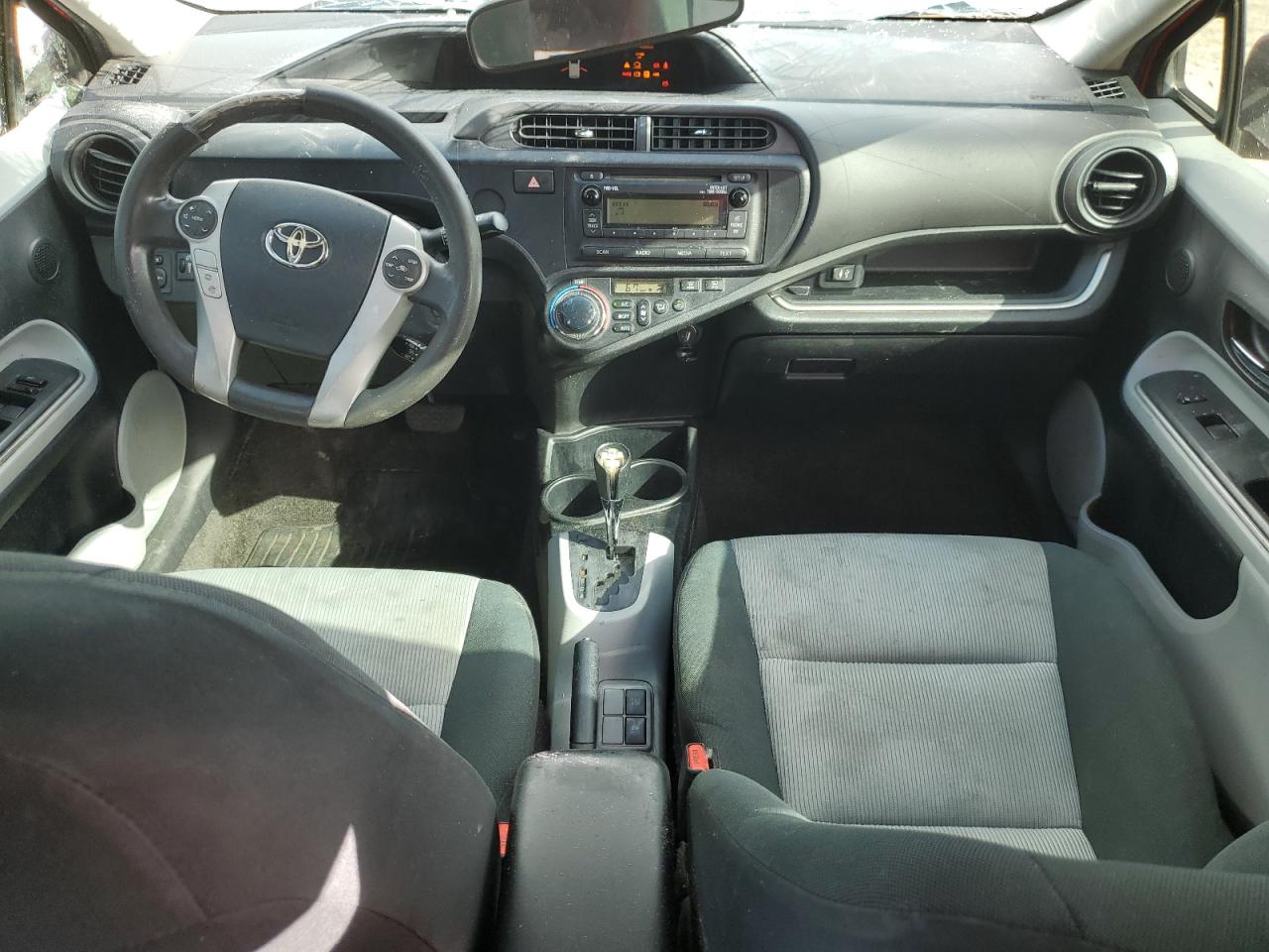 2014 Toyota Prius C VIN: JTDKDTB3XE1073691 Lot: 85115095