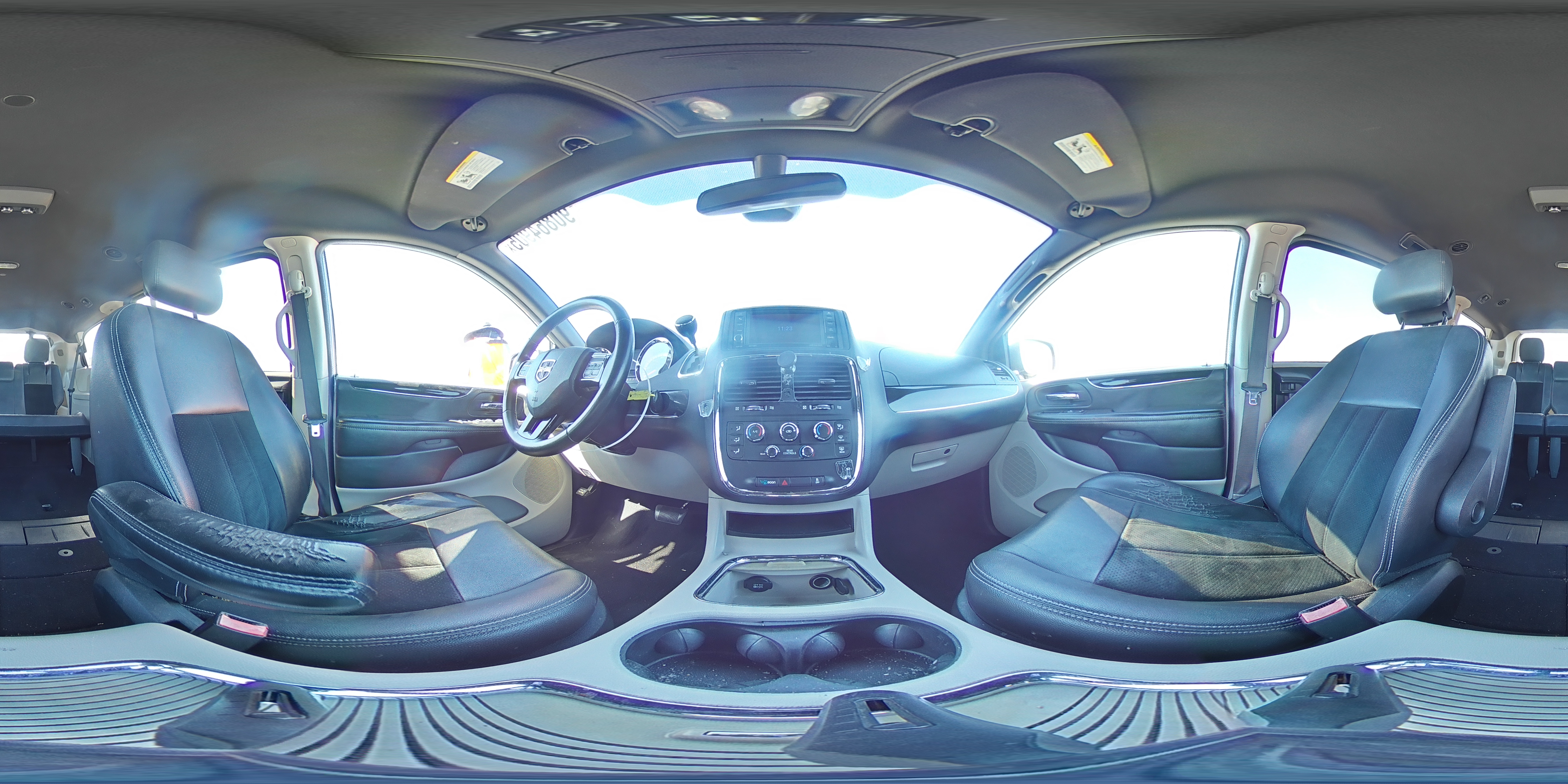 2018 Dodge Grand Caravan Sxt VIN: 2C4RDGCG7JR302258 Lot: 90864905