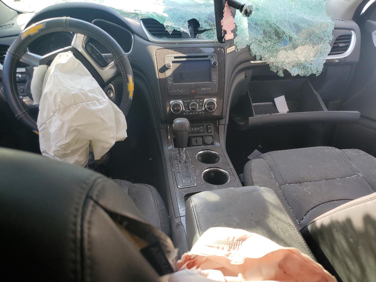 2017 Chevrolet Traverse Lt VIN: 1GNKRHKD4HJ334607 Lot: 81855365