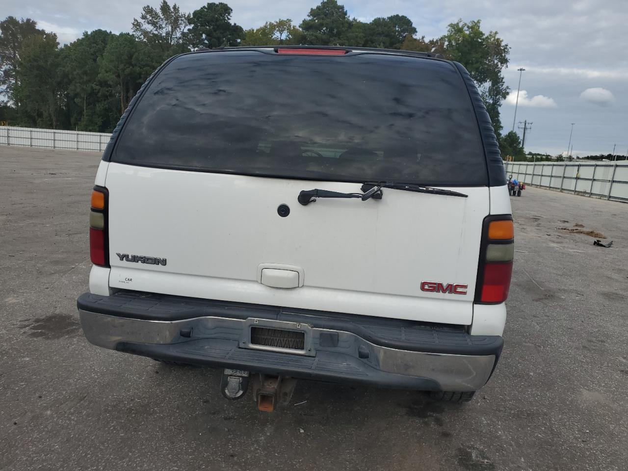 2004 GMC Yukon VIN: 1GKEC13Z04R260675 Lot: 82274885