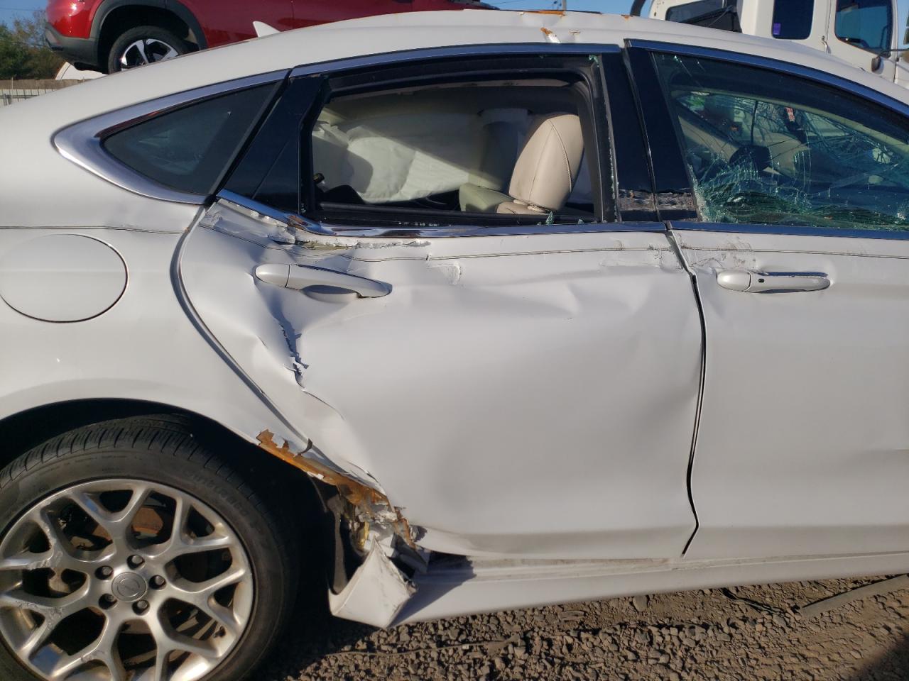 2015 Chrysler 200 C VIN: 1C3CCCEG0FN674063 Lot: 90224245