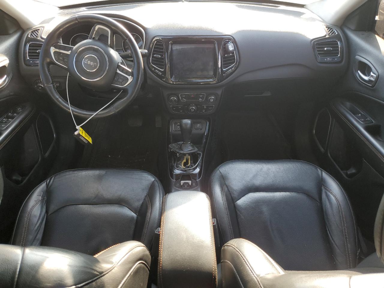 2018 Jeep Compass Limited VIN: 3C4NJCCB5JT327676 Lot: 86208305