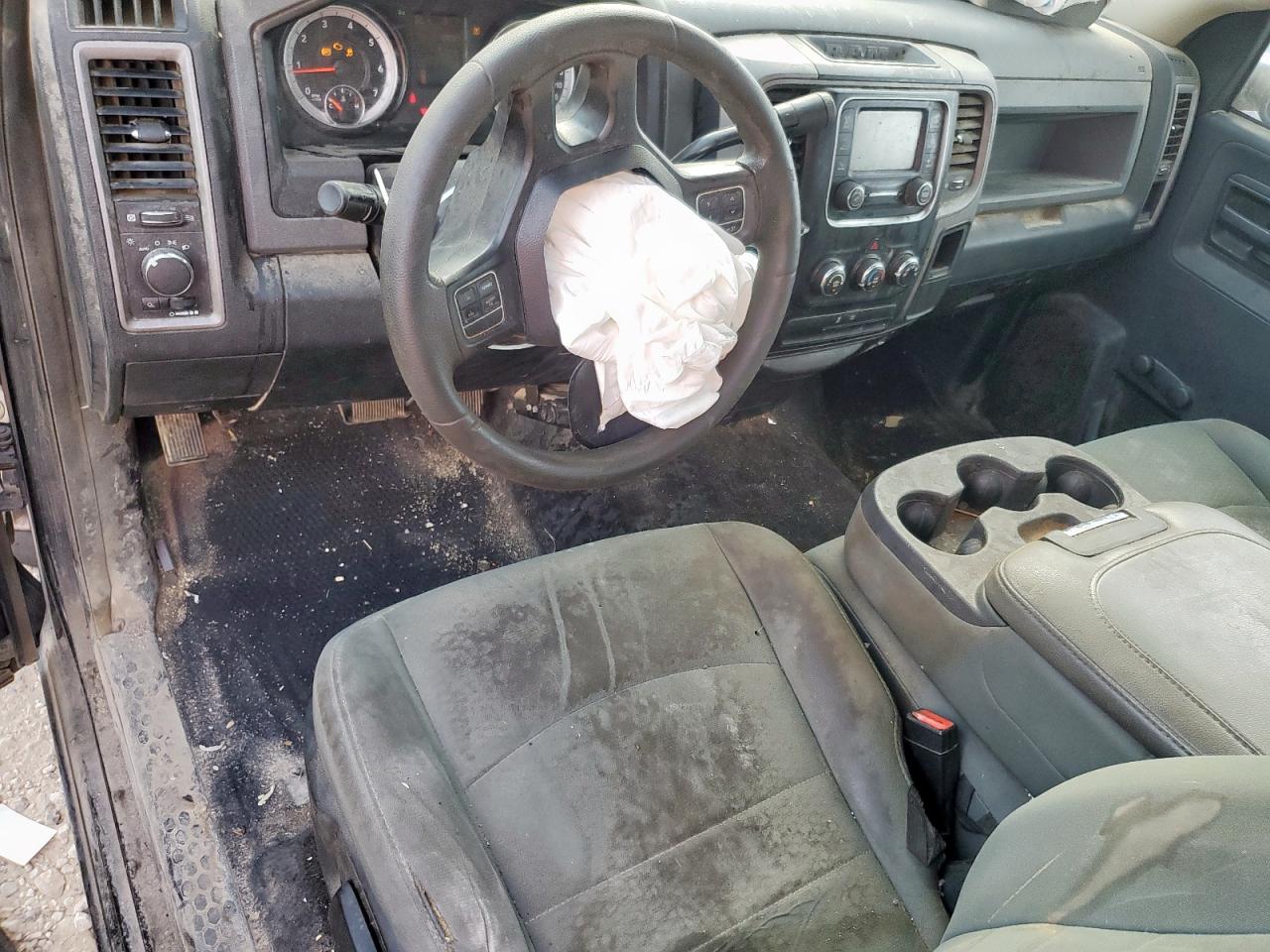 2015 Ram 1500 St VIN: 3C6JR6AT0FG631168 Lot: 85556415