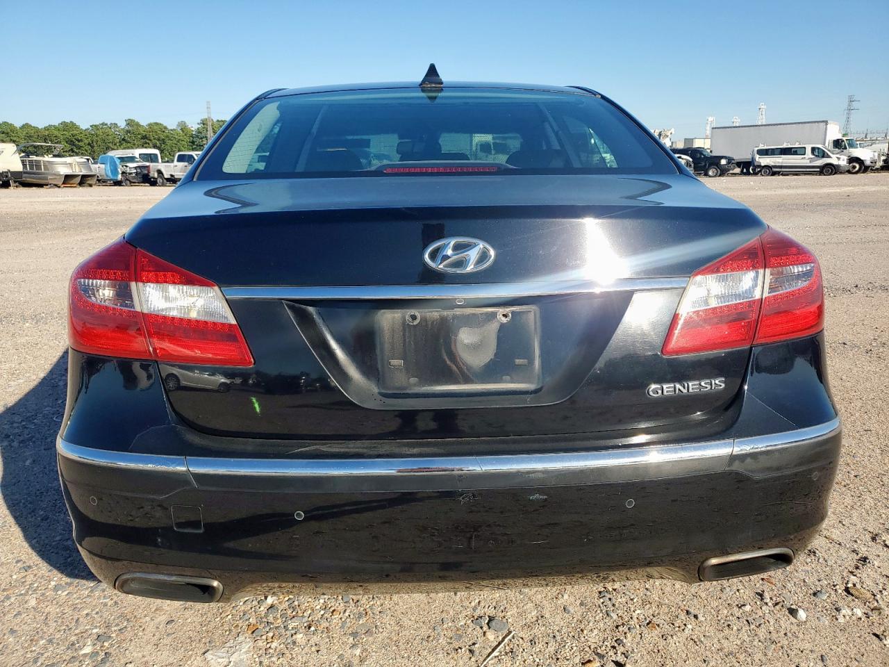 2014 Hyundai Genesis 3.8L VIN: KMHGC4DD6EU260960 Lot: 90799215