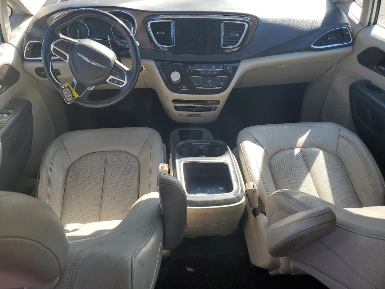 2017 Chrysler Pacifica Touring L Plus VIN: 2C4RC1EGXHR584564 Lot: 86801395
