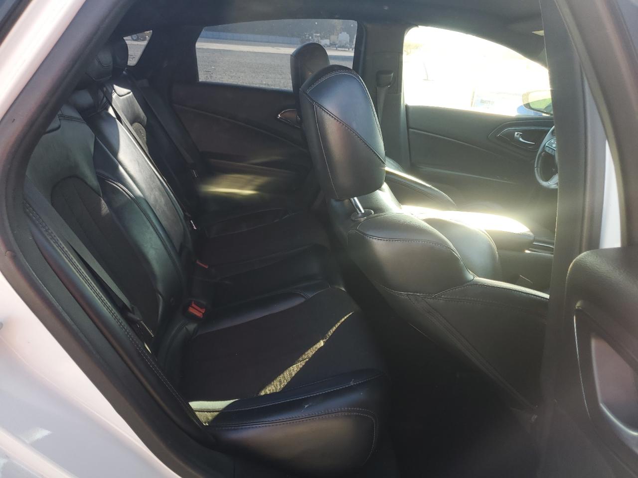 2015 Chrysler 200 S VIN: 1C3CCCBB3FN587573 Lot: 94518845