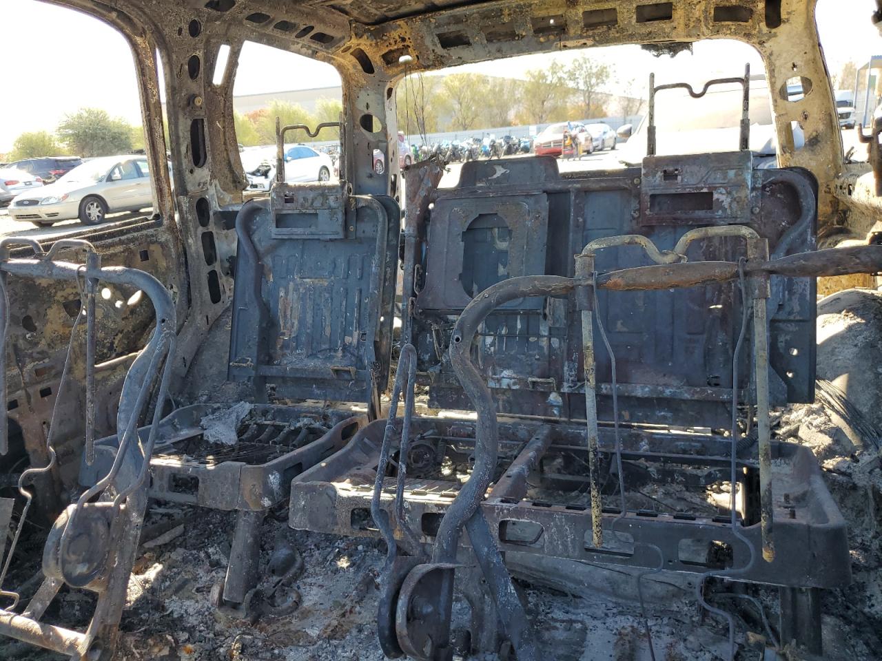 2003 Chevrolet Tahoe C1500 VIN: 1GNEC13T03R208931 Lot: 82666295