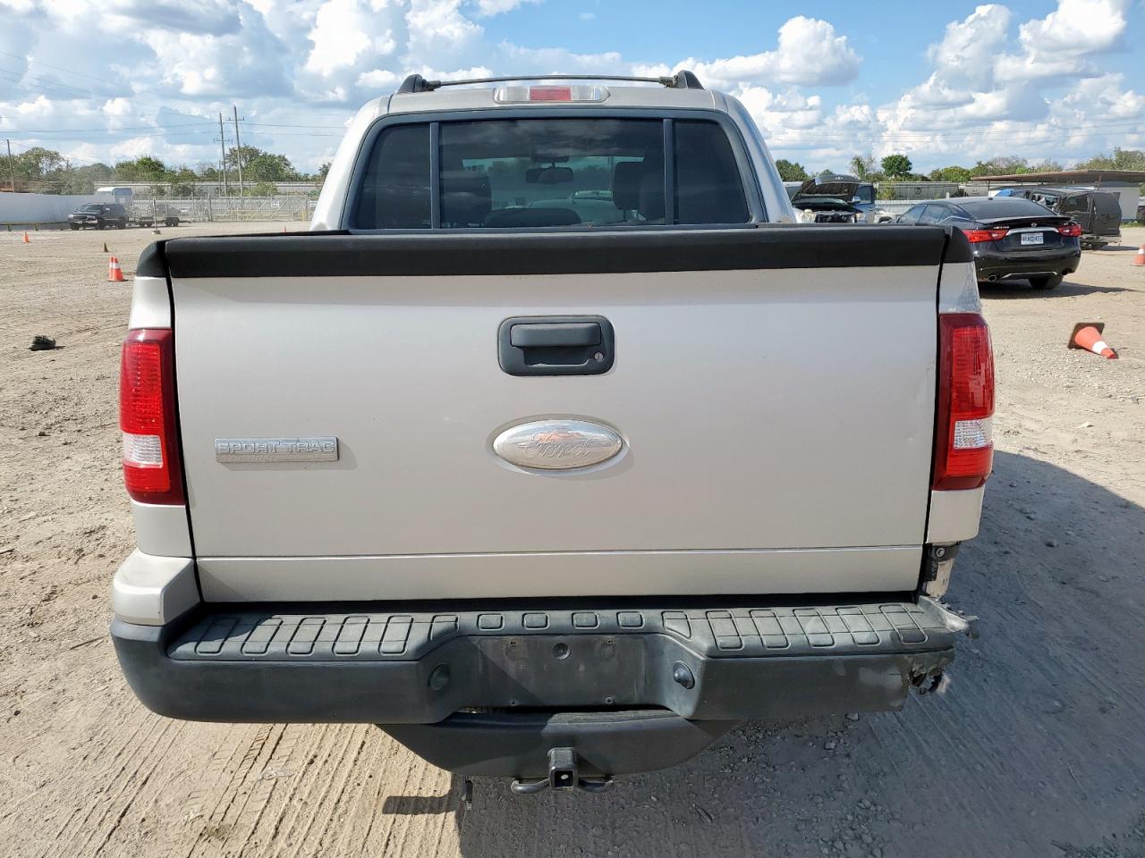 2008 Ford Explorer Sport Trac Xlt VIN: 1FMEU31E68UA31856 Lot: 86096715