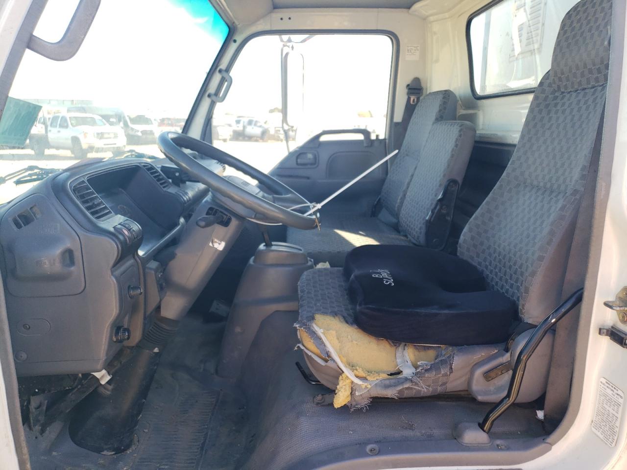 2006 Isuzu Nqr Box Truck VIN: JALE5B16567900588 Lot: 90371625