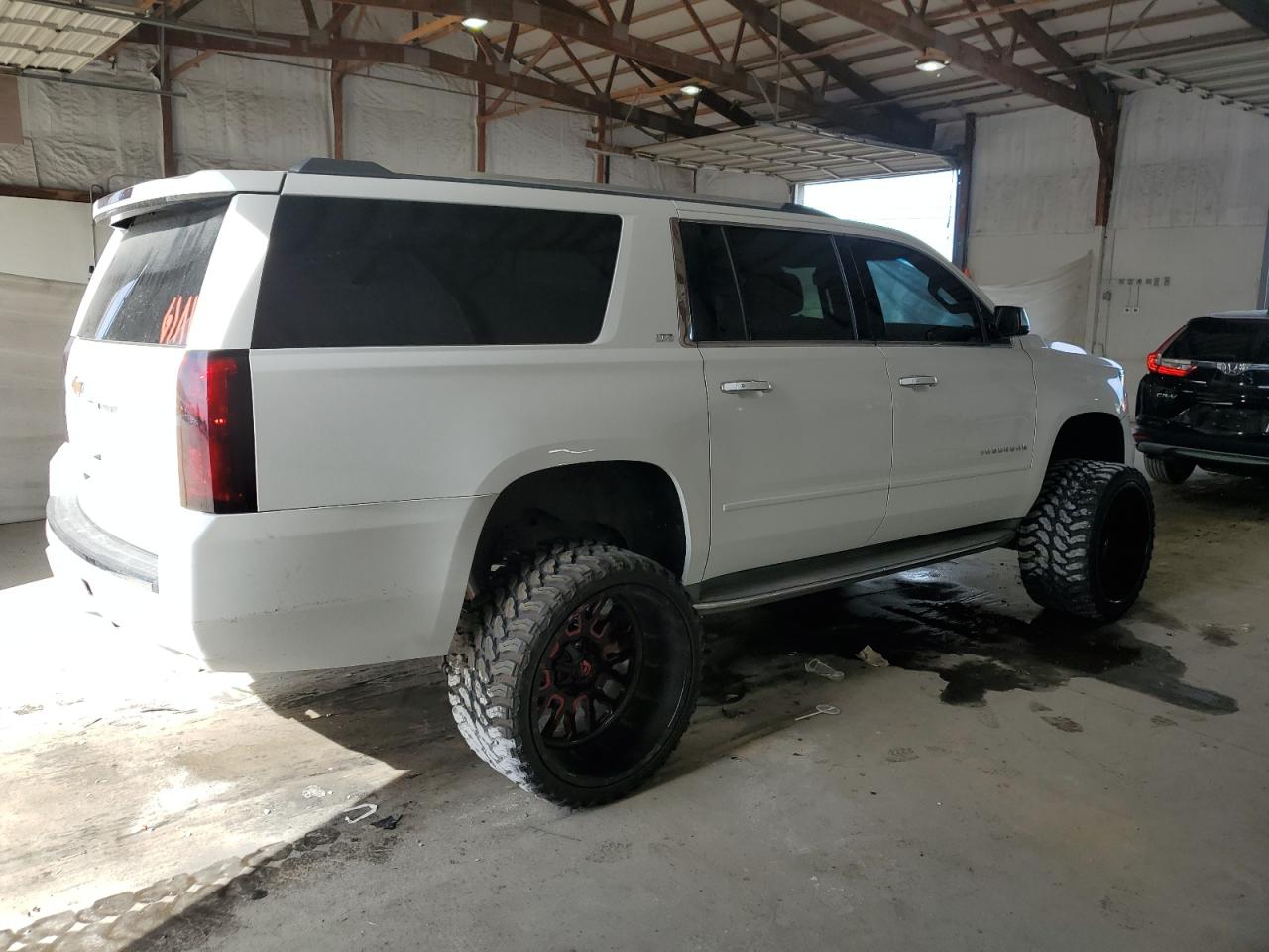 2015 Chevrolet Suburban C1500 Ltz white suv gas 1GNSCKKC4FR239114 photo #4