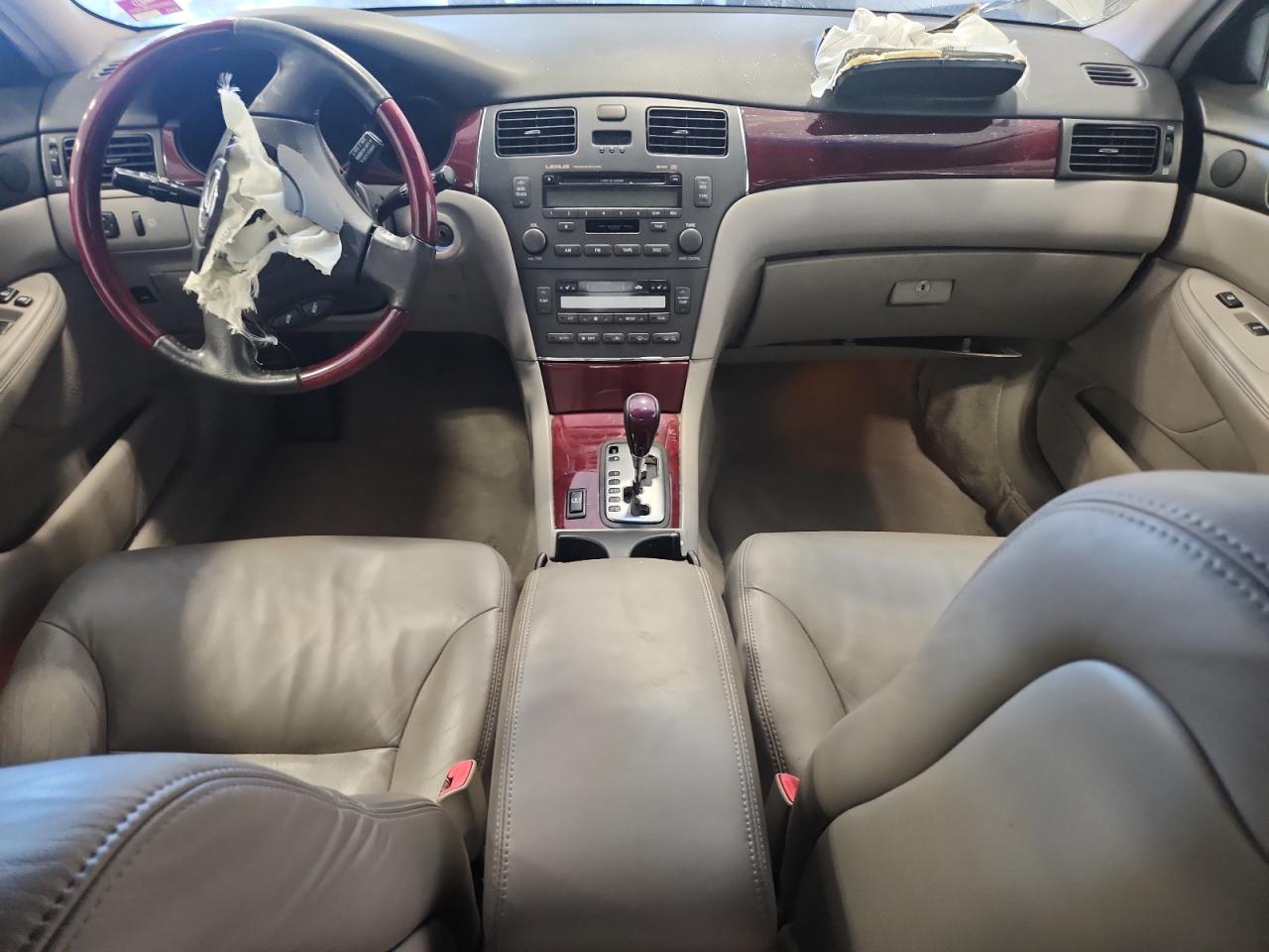 2004 Lexus Es 330 VIN: JTHBA30G445032557 Lot: 82232795